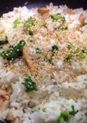 菜の花と金目鯛の干物の土鍋炊き込みご飯-レシピのメイン写真
