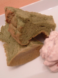 抹茶シフォンケーキ♪あずきクリーム添え-レシピのメイン写真