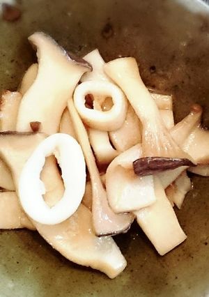 エリンギとイカのバター醤油炒め-レシピのメイン写真