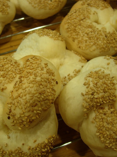 胡麻のっけ 白焼きパン(FP仕様)-レシピのメイン写真