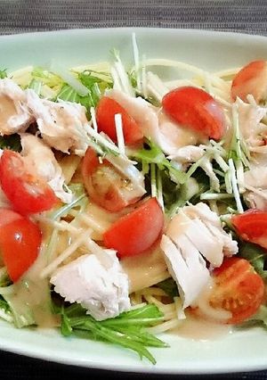 ささみと水菜とミニトマトのゴマだれパスタ-レシピのメイン写真