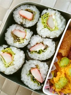 お弁当に☆カニカマのサラダ巻き-レシピのメイン写真