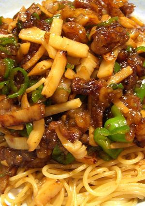 絶品チンジャオロース (青椒肉絲)パスタ-レシピのメイン写真