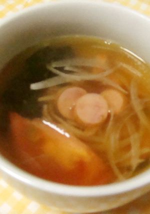 忙しい朝に！簡単ウインナースープをどうぞ-レシピのメイン写真