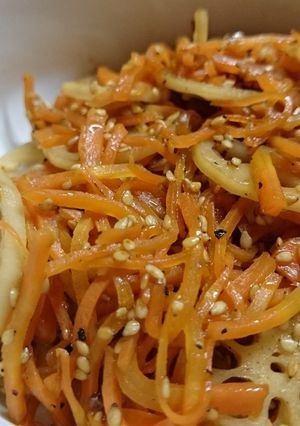 お弁当作りの見方!蓮根と人参のきんぴら-レシピのメイン写真