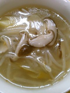 もやし 椎茸 ナンプラーの スープ! -レシピのメイン写真