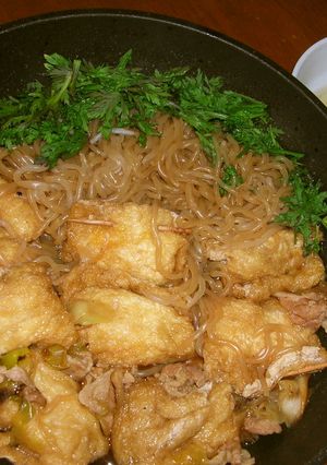 お餅の巾着鍋、すき焼き風で悪くないよ！-レシピのメイン写真