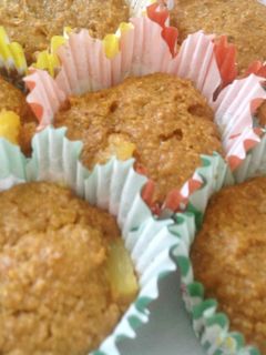 パインマフィン 夏に冷やして食べたい♡パイナップルとココナッツのトロピカルマフィン