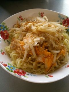 丸ちゃん正麺冷し中華deタイ風焼きそば-レシピのメイン写真