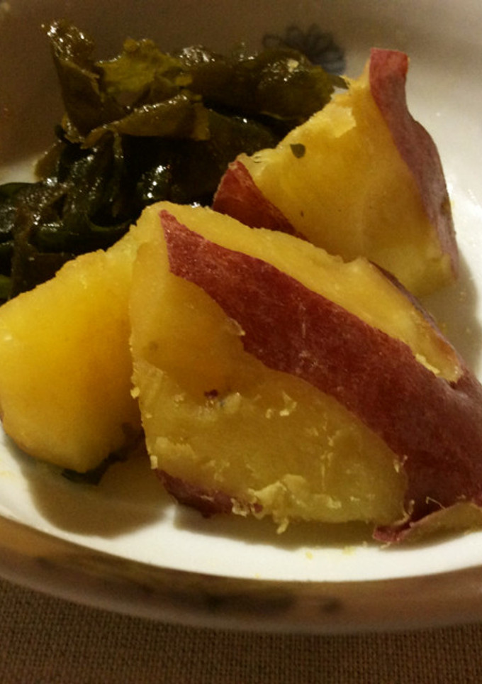さつま芋とワカメの炒め煮〜お弁当にも♡-レシピのメイン写真