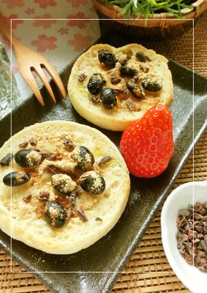 カカオニブｏｎ蜂蜜黒豆チーズトースト-レシピのメイン写真