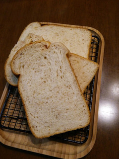 HB☆早焼き!苺・ヨーグルト食パン♪-レシピのメイン写真