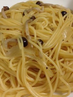 簡単★しめじと玉ねぎでさっぱり和風パスタ-レシピのメイン写真