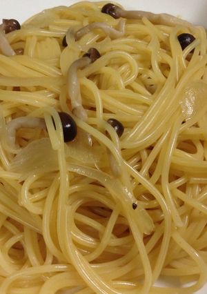 簡単★しめじと玉ねぎでさっぱり和風パスタ-レシピのメイン写真