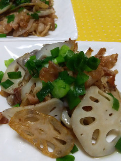 とっても簡単☆れんこんと豚肉の塩炒め♪-レシピのメイン写真