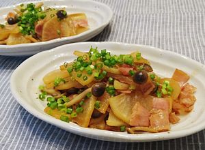 ご飯がすすむ！大根とベーコンの炒め物-レシピのメイン写真