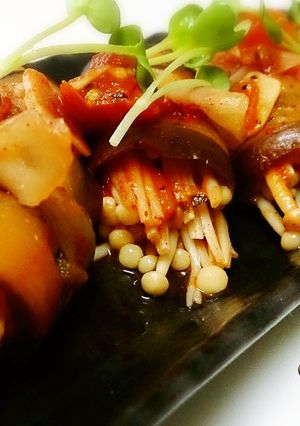 無塩料理☆えのきの茄子ロール!トマト煮込-レシピのメイン写真