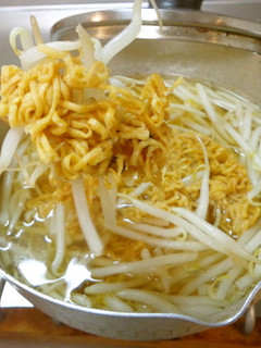 最速のもやしスープ>チキンラーメン-レシピのメイン写真