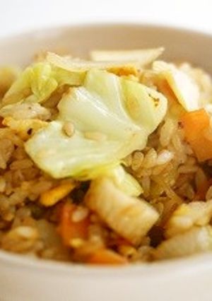 キャベツと竹輪のチャーハン-レシピのメイン写真