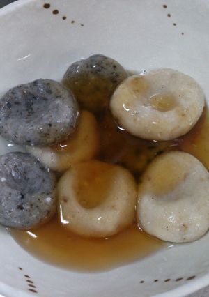 ゴマ入り☆豆腐白玉だんご-レシピのメイン写真