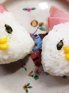 簡単!キャラ弁★にわとりちゃんおにぎり-レシピのメイン写真