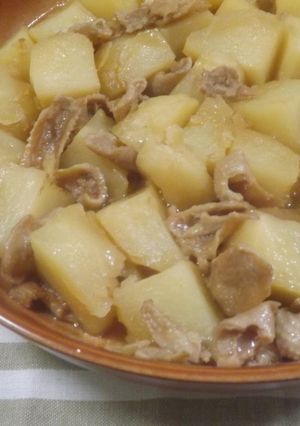 じゃがいもと鶏皮の煮込み-レシピのメイン写真