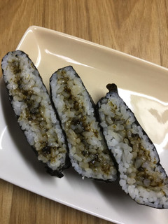 おにぎらず(のりの佃煮)-レシピのメイン写真