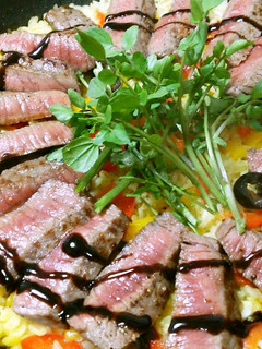 簡単!パエリア風ステーキ丼-レシピのメイン写真