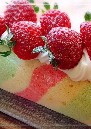 雛祭りに❤︎春色ロールケーキ-レシピのメイン写真