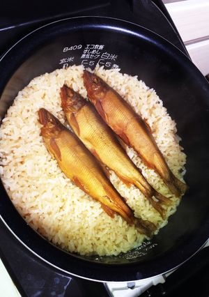 鮎の煮付けで炊き込みご飯-レシピのメイン写真