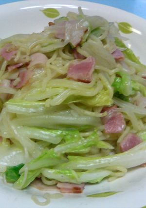 白菜とベーコンの塩焼きそば♪-レシピのメイン写真