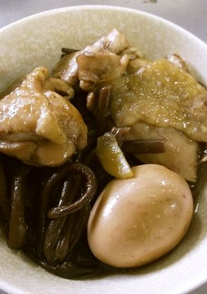 乾物料理　乾燥蕨と鶏腿肉、卵の煮物-レシピのメイン写真