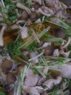 水菜としめじと豚肉の醤油煮。*✧-レシピのメイン写真