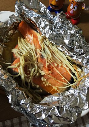 手間いらず鮭のえのきバター焼き-レシピのメイン写真