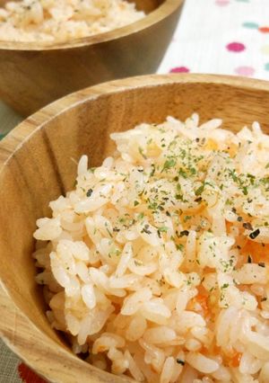 トマト丸ごとシンプル炊き込みご飯-レシピのメイン写真
