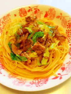キャベツ・きのこ・豚肉のスープパスタ-レシピのメイン写真