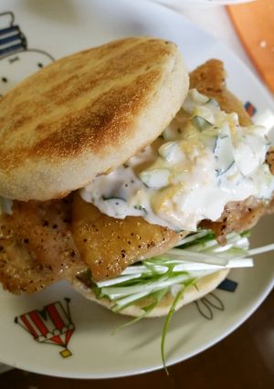 意外と簡単に！？チキンハンバーガー！-レシピのメイン写真