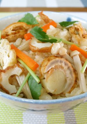 ホタテとエノキの彩り炊き込みご飯-レシピのメイン写真