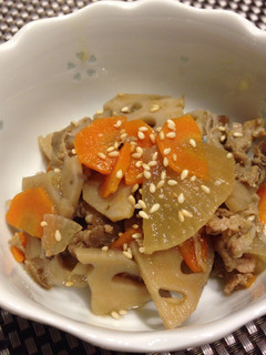 簡単!根菜と豚コマ肉の炒め煮-レシピのメイン写真