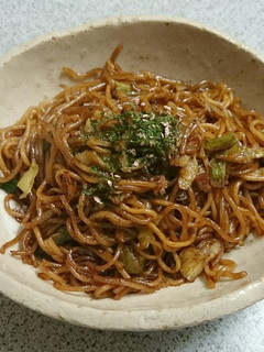 カップ焼きそばに一手間かけて美味しく♪-レシピのメイン写真