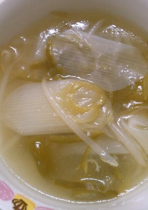 ネギ ピーマン もやし ナンプラースープ-レシピのメイン写真