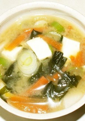 生若芽を入れて食べる味噌汁-レシピのメイン写真