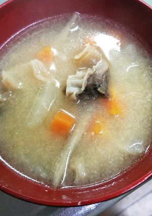 牛すじ肉と根菜の味噌汁♪-レシピのメイン写真