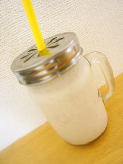 朝食に!濃厚★桃ヨーグルトスムージー-レシピのメイン写真