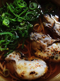 京だしと九条ねぎの美味しい牡蠣蕎麦-レシピのメイン写真