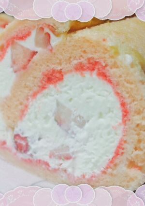いちごクリームチーズロールケーキ❥-レシピのメイン写真