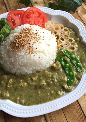 カフェ飯＊小松菜と麩の和風グリーンカレー-レシピのメイン写真