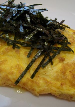 簡単♪キムチとチーズのオムレツ-レシピのメイン写真