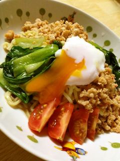 マルちゃん正麺♪ピリ辛そぼろ温玉冷麺-レシピのメイン写真
