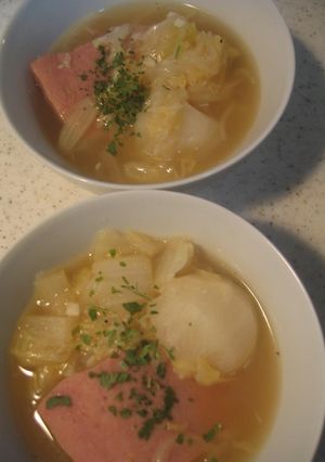 白菜とソーセージのスープ煮-レシピのメイン写真